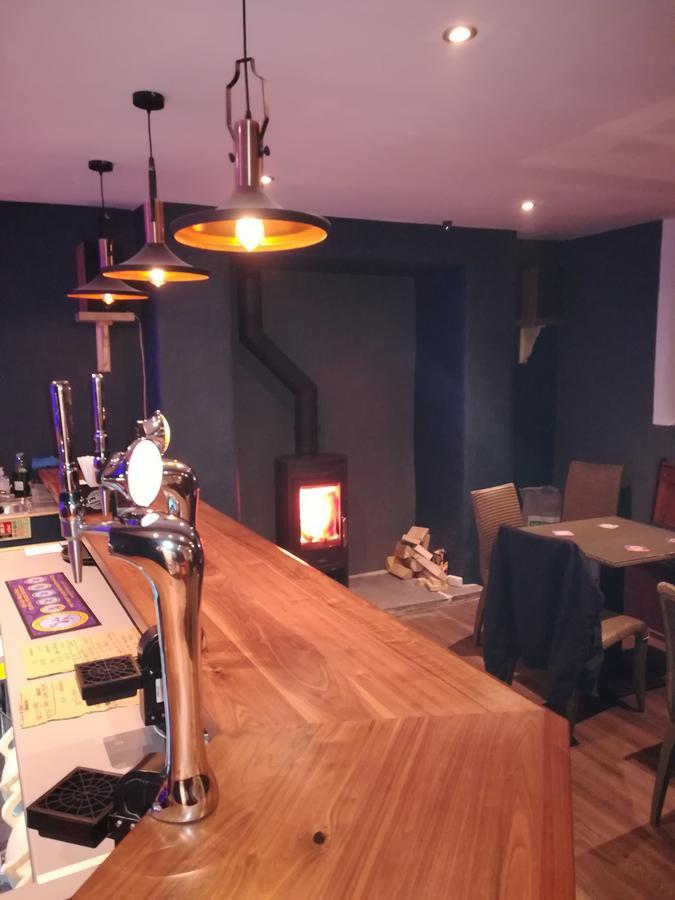 Ty Glyndwr Bunkhouse, Bar And Cafe Hostel Caernarfon Exterior foto