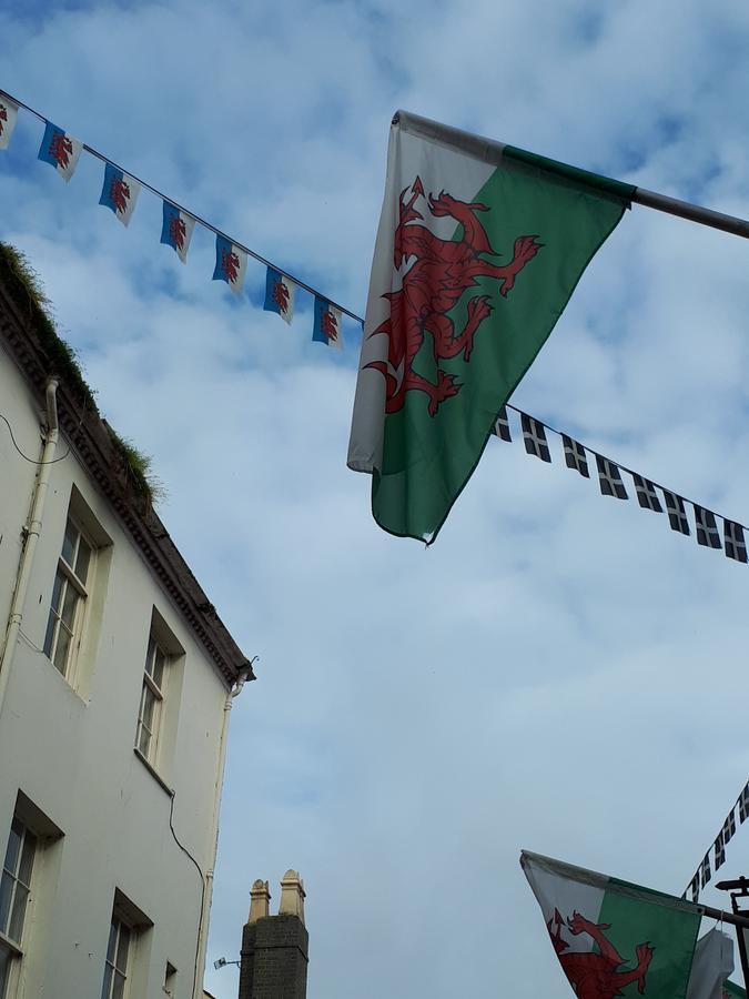 Ty Glyndwr Bunkhouse, Bar And Cafe Hostel Caernarfon Exterior foto